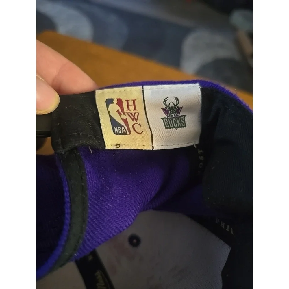 Mitchell and‎ Ness Milwaukee bucks NBA snapback  Size;adjustable
